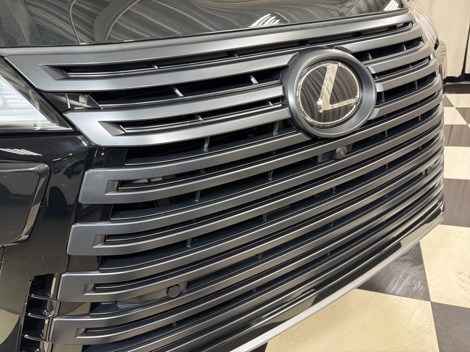 2025 Lexus LX 600 Luxury