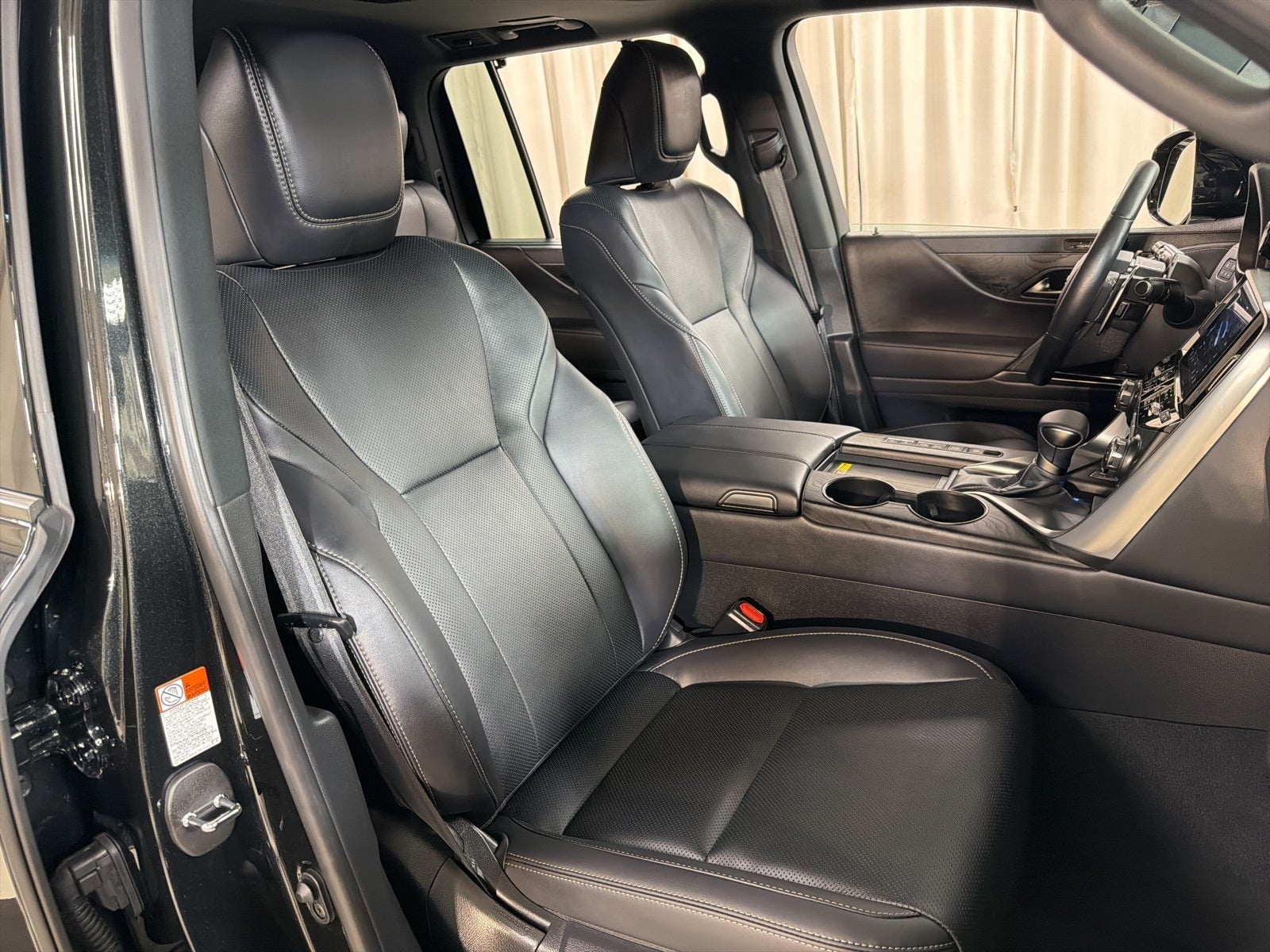 2025 Lexus LX 600 Luxury