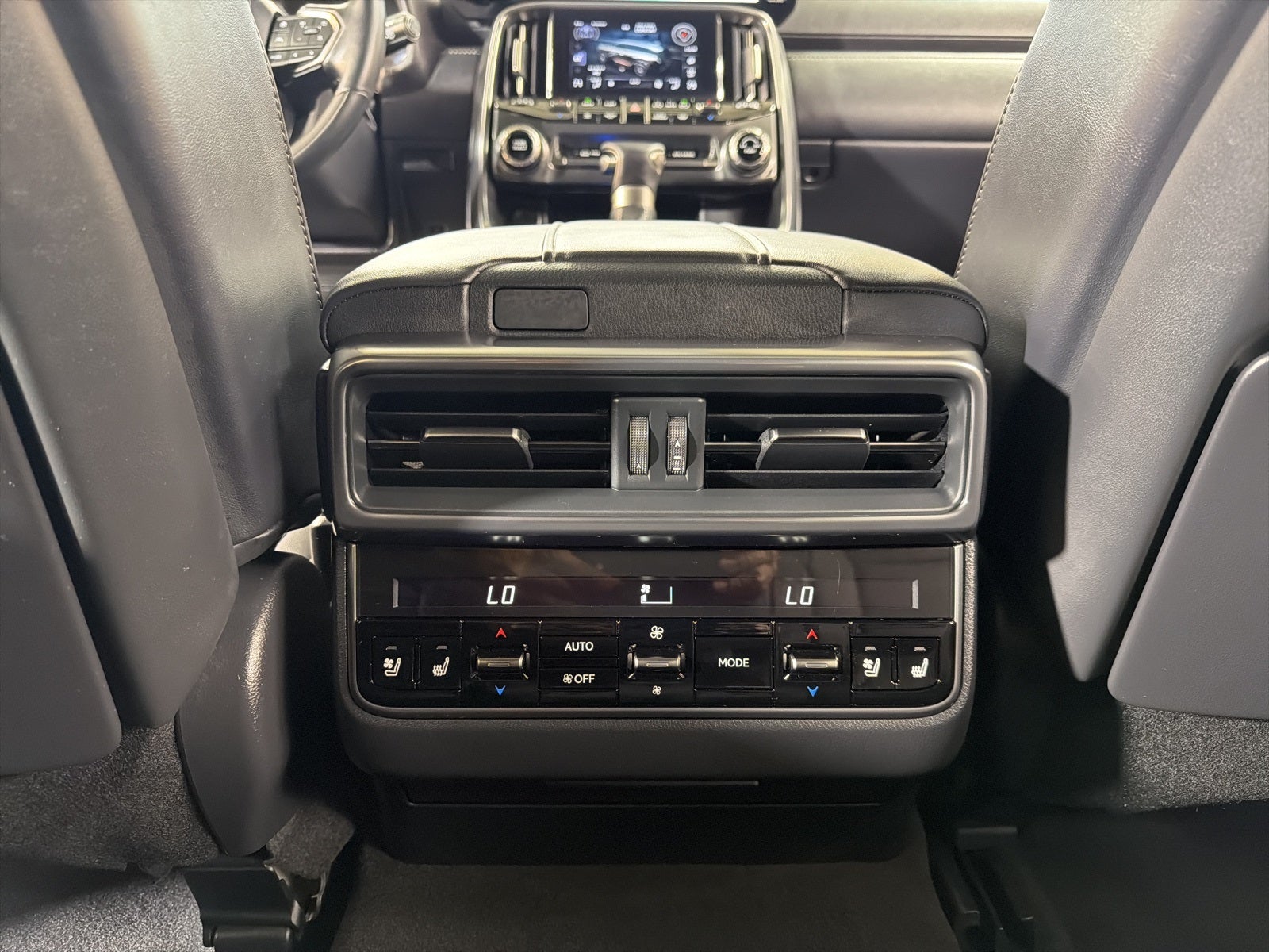 2025 Lexus LX 600 Luxury