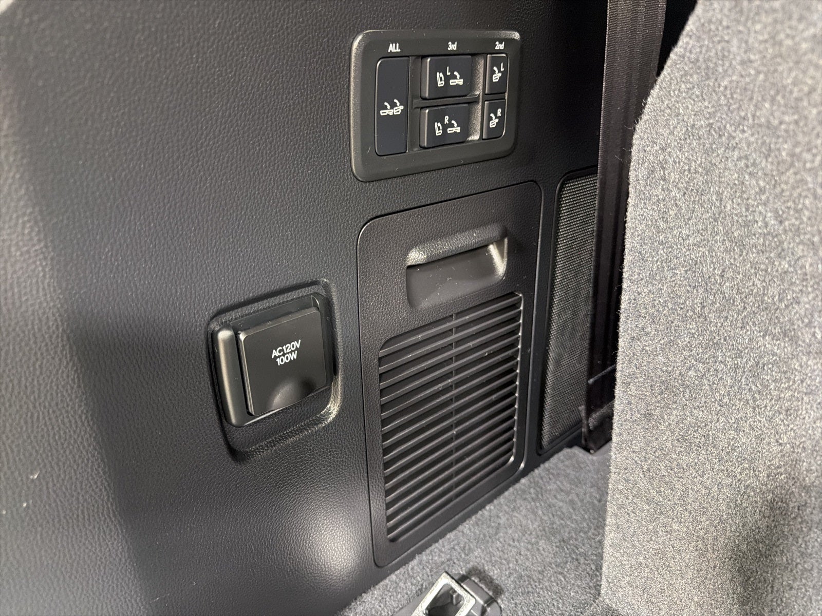 2025 Lexus LX 600 Luxury