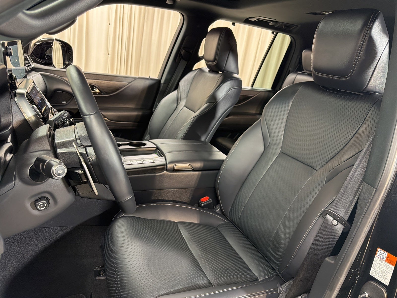 2025 Lexus LX 600 Luxury