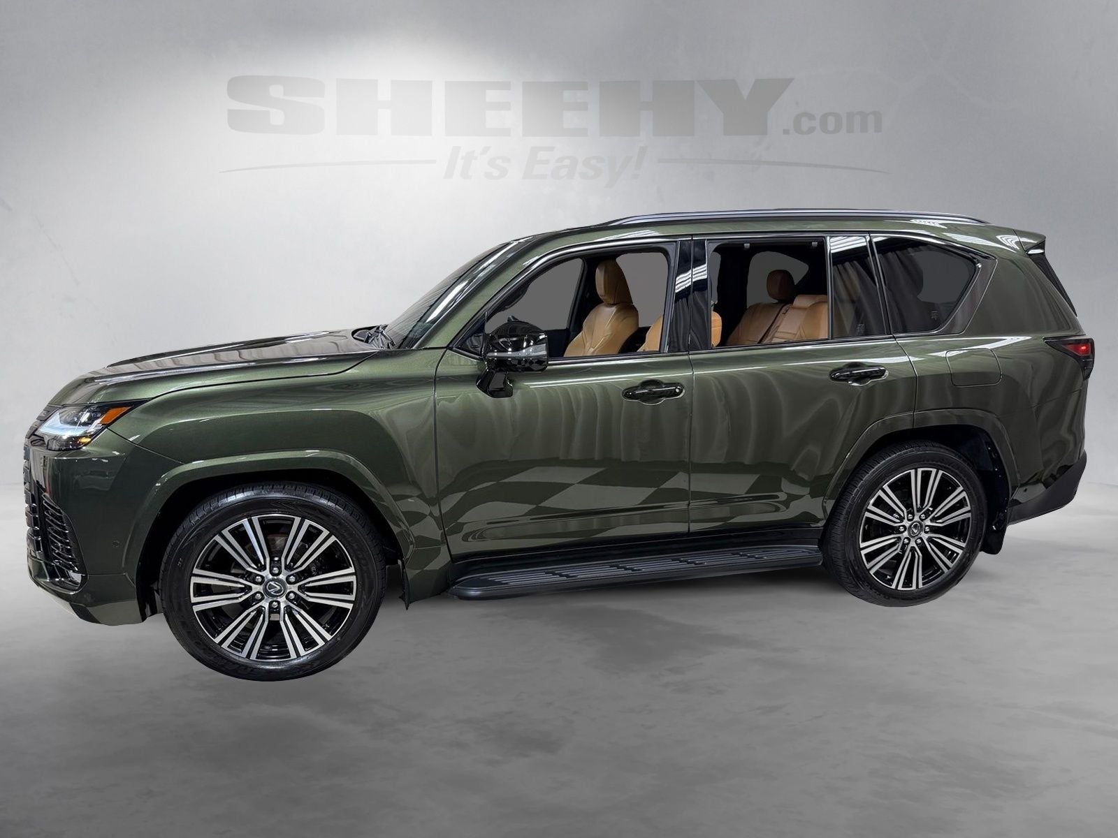 2025 Lexus LX 700h Luxury