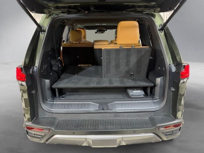2025 Lexus LX 700h Luxury