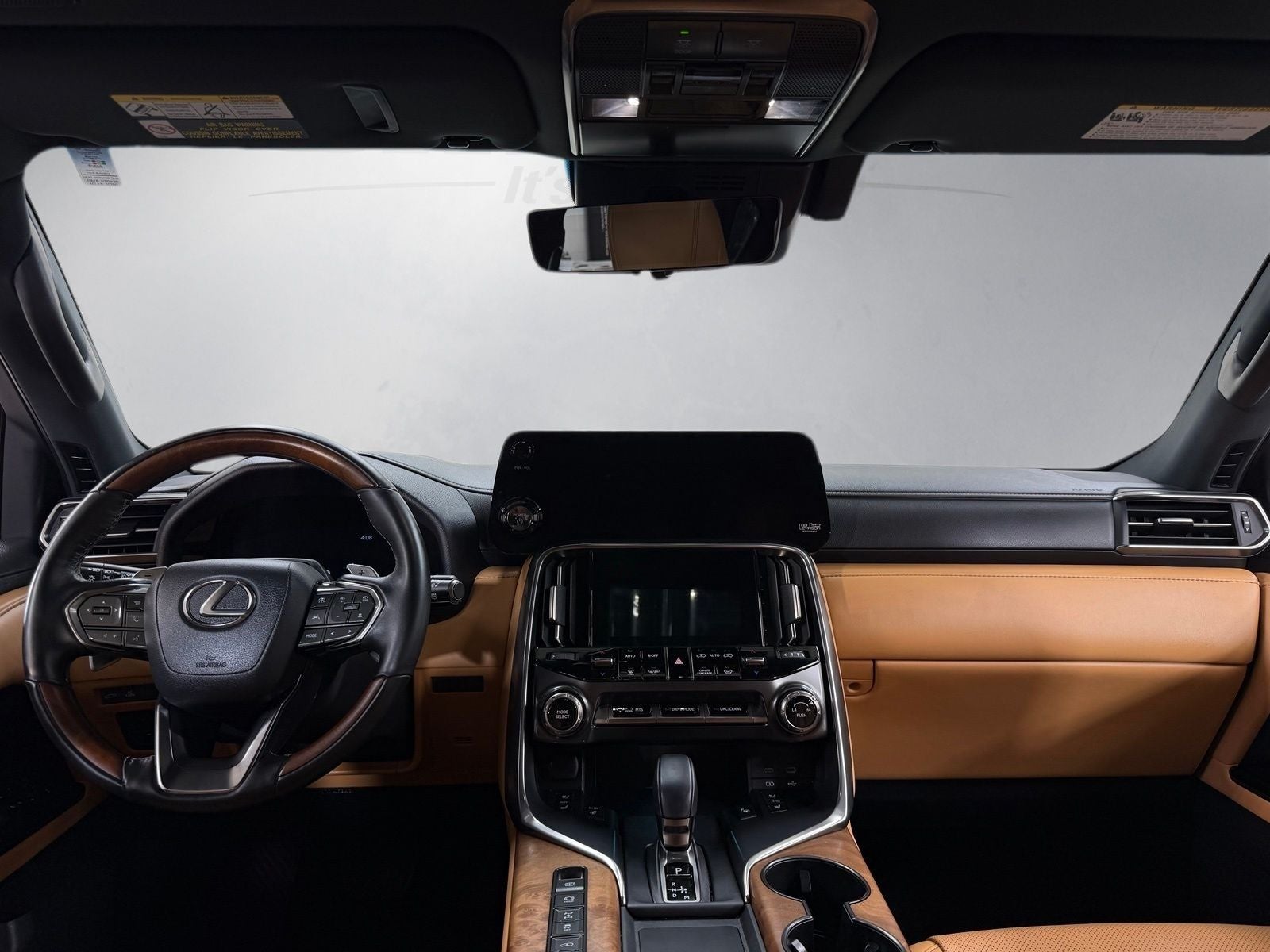 2025 Lexus LX 700h Luxury