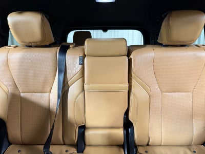 2025 Lexus LX 700h Luxury