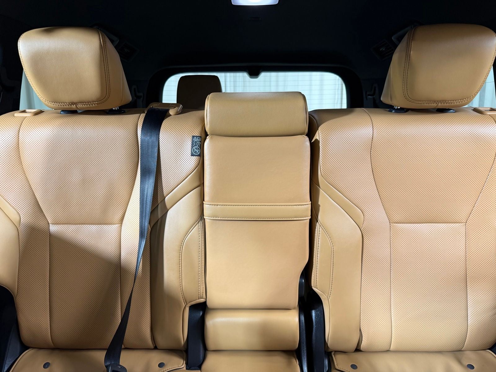 2025 Lexus LX 700h Luxury