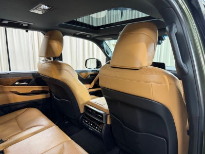 2025 Lexus LX 700h Luxury