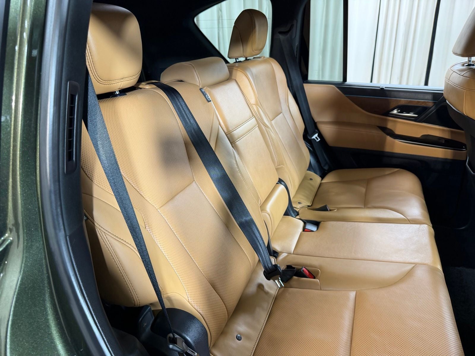 2025 Lexus LX 700h Luxury