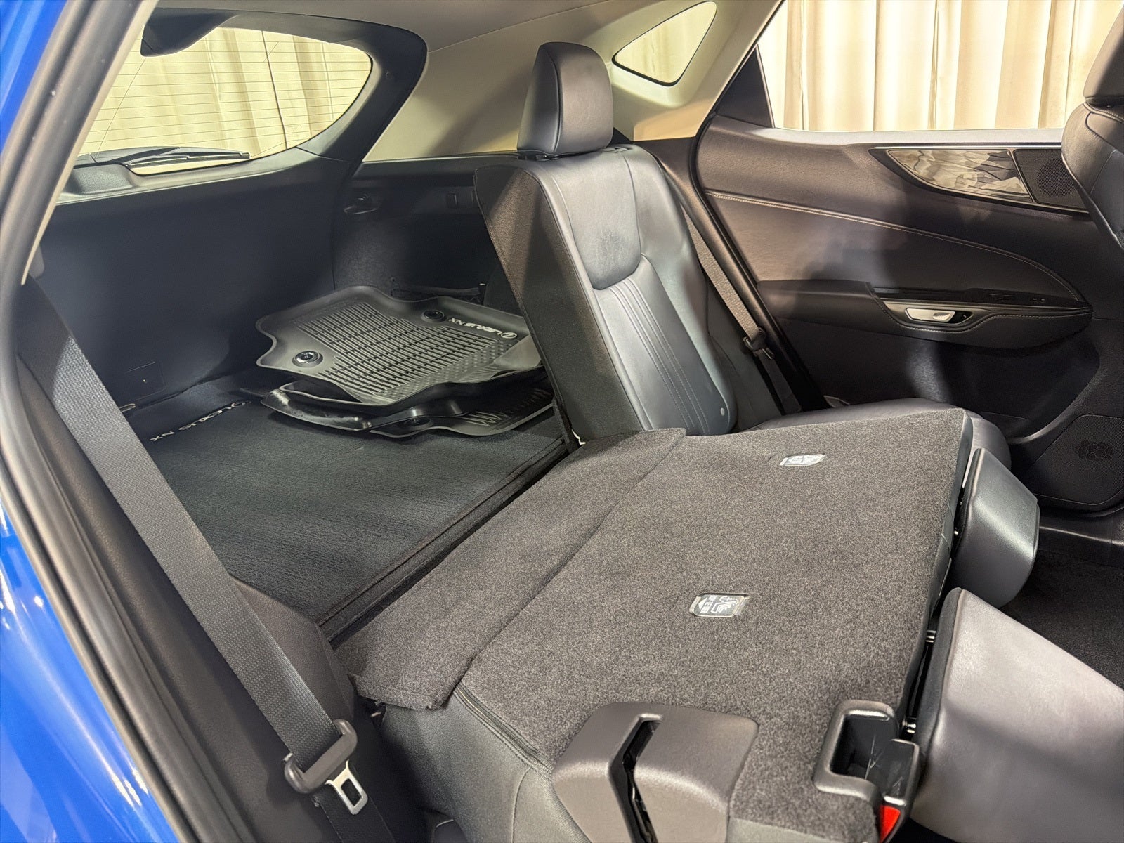 2025 Lexus NX 350h Premium