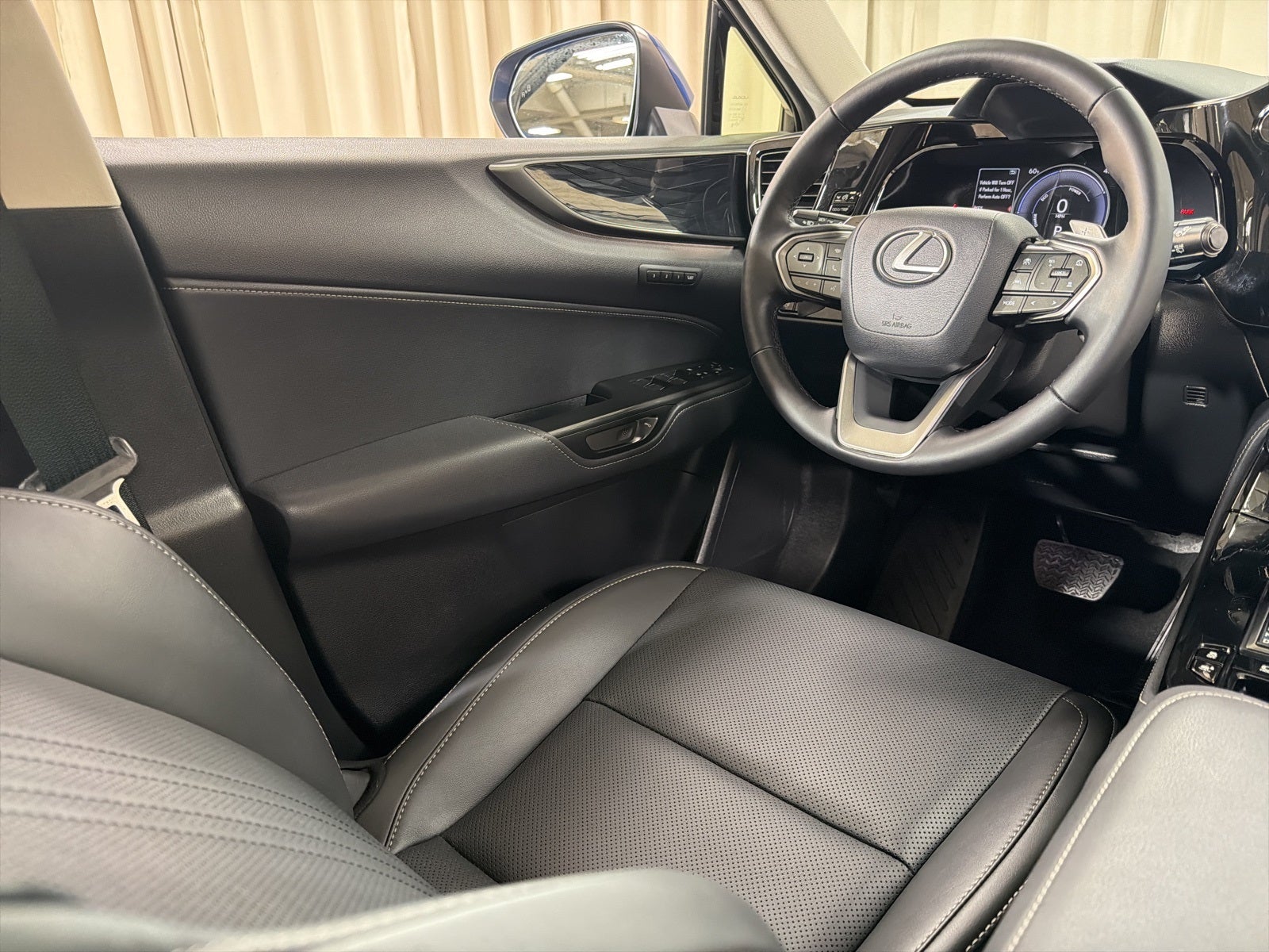 2025 Lexus NX 350h Premium
