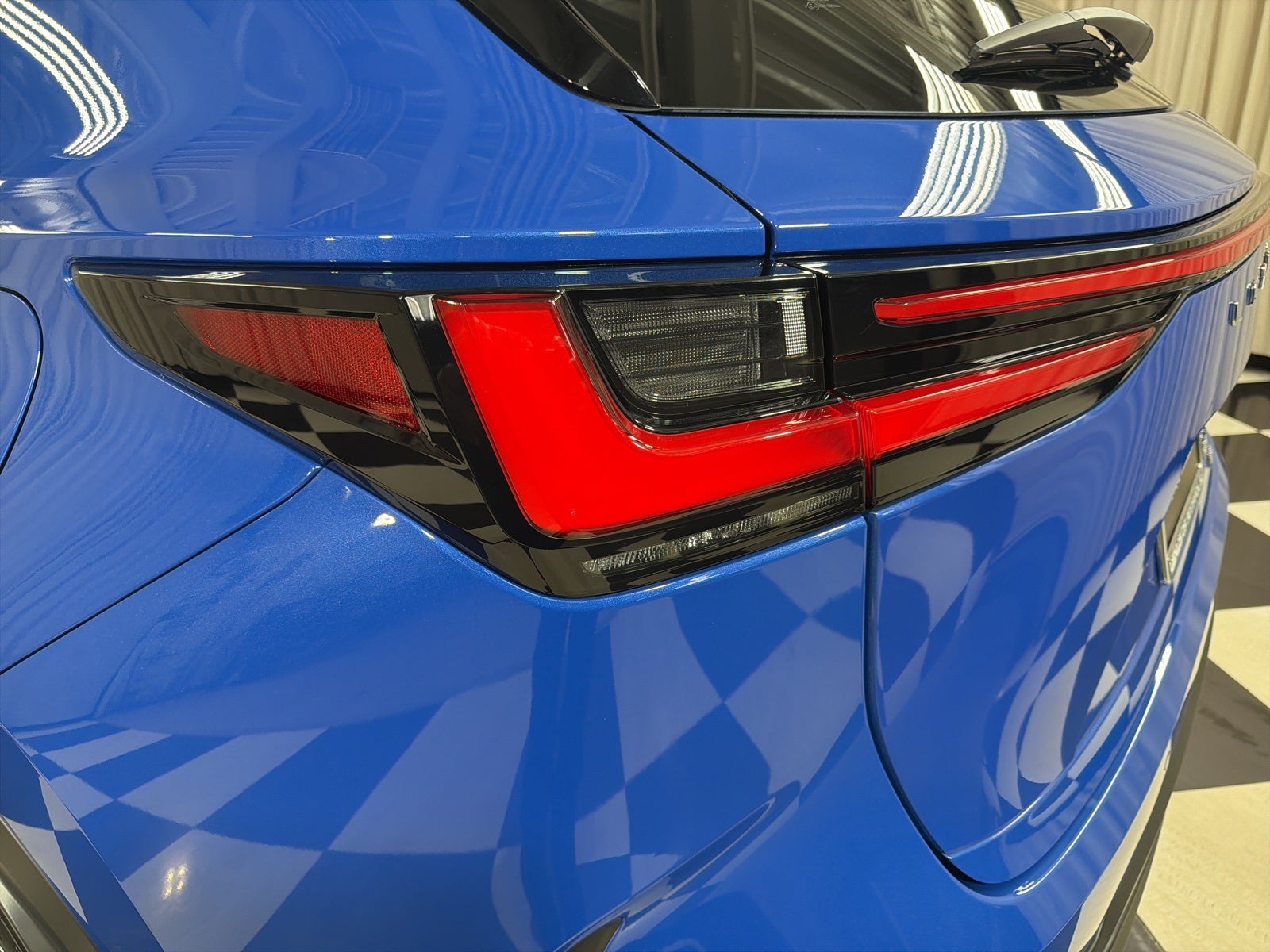 2025 Lexus NX 350h Premium