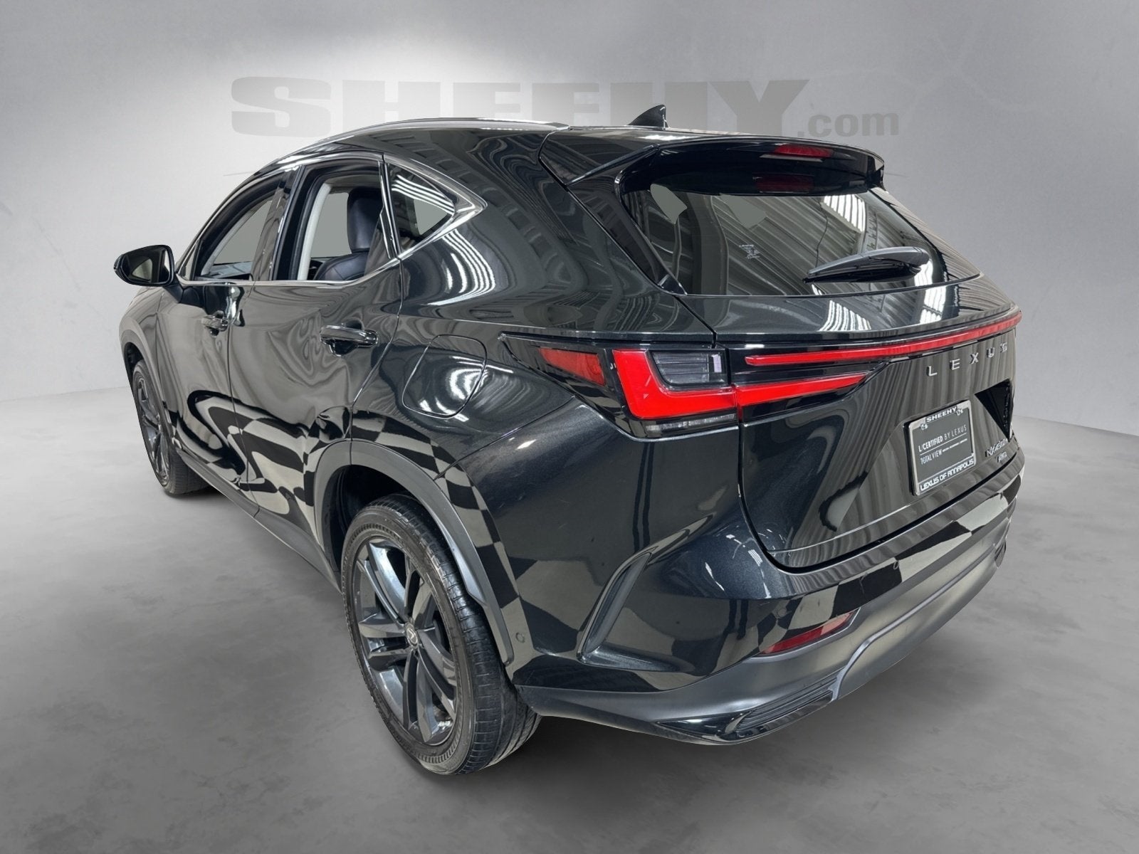 2022 Lexus NX 450h+ Luxury