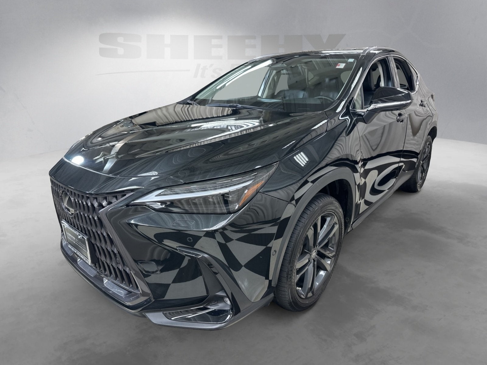2022 Lexus NX 450h+ Luxury