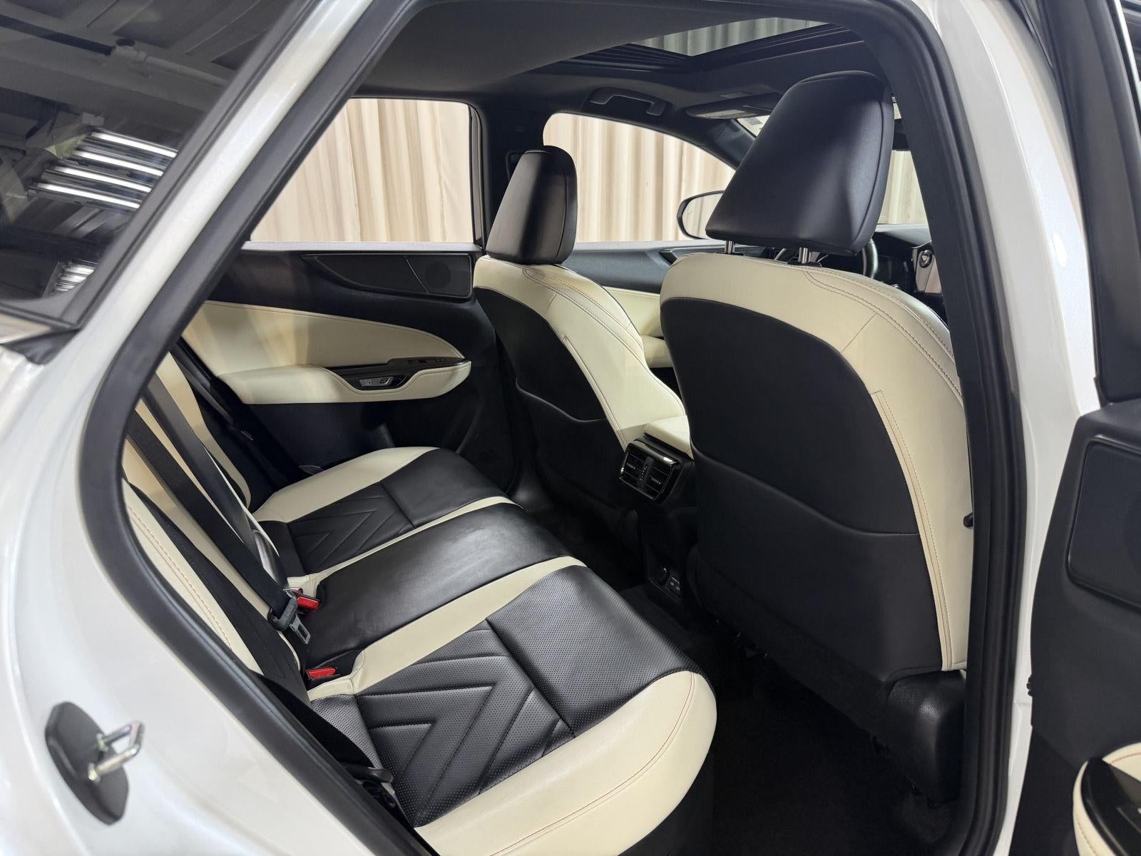 2024 Lexus Nx NX 450h+ Luxury