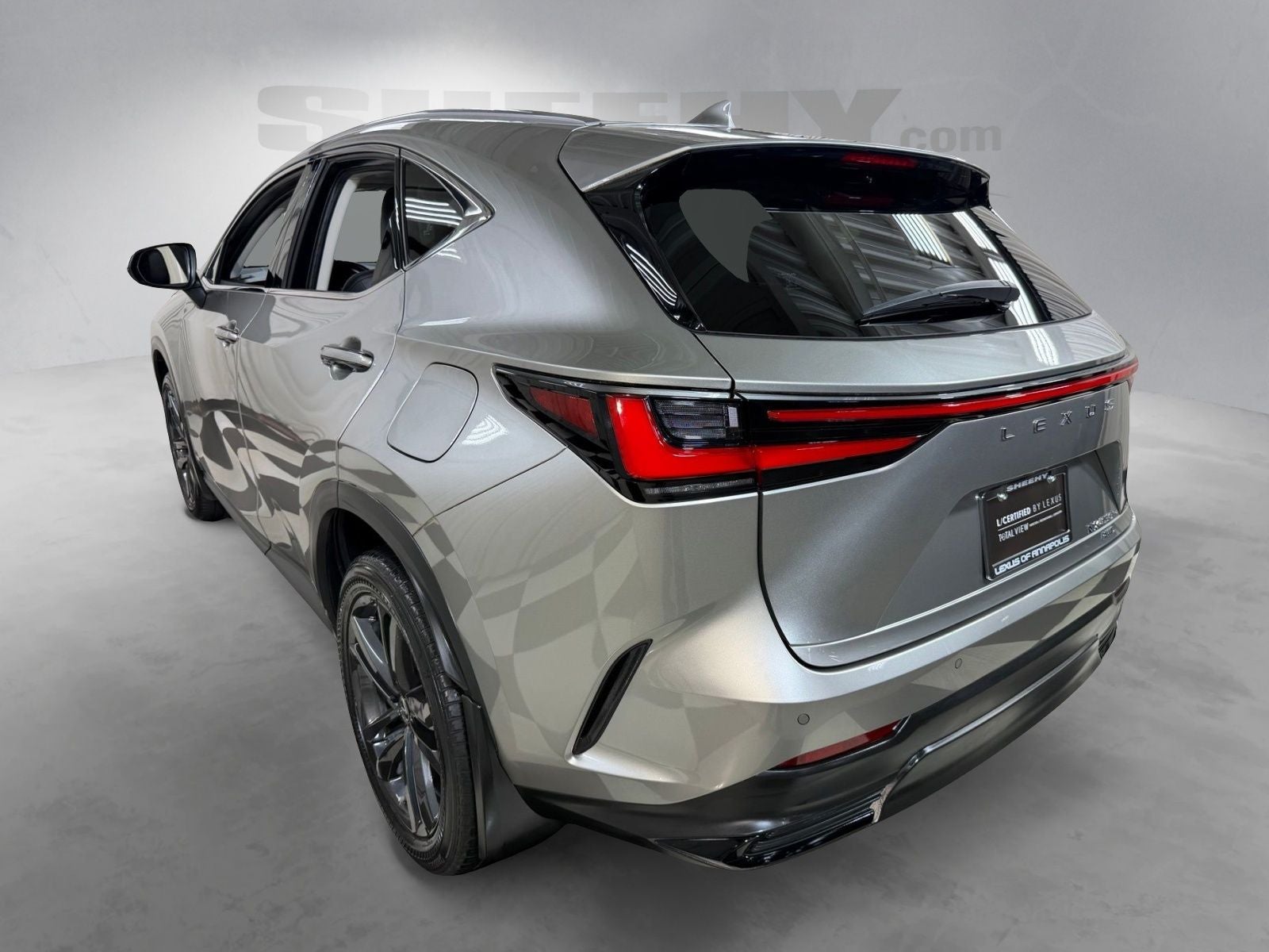 2023 Lexus NX 450h+ Luxury