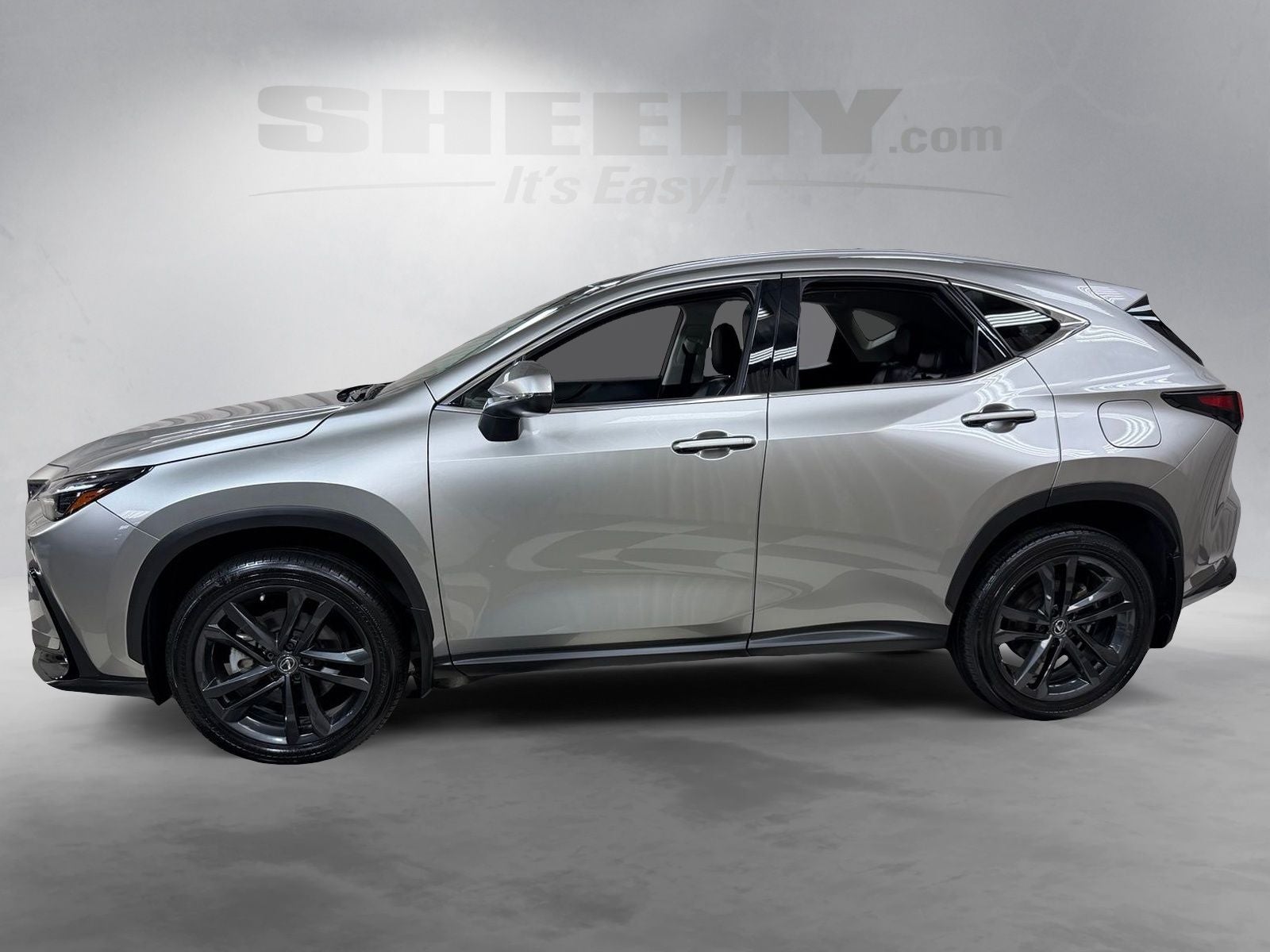 2023 Lexus NX 450h+ Luxury