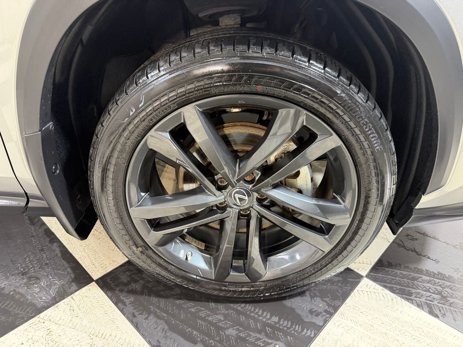 2023 Lexus NX 450h+ Luxury