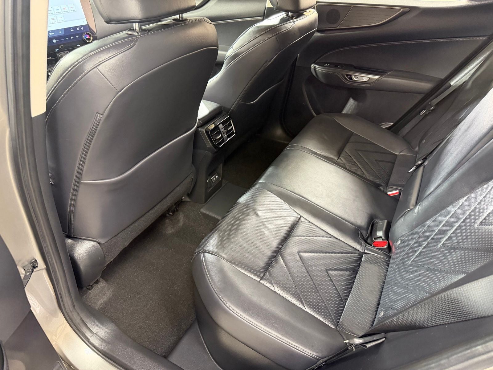 2023 Lexus NX 450h+ Luxury