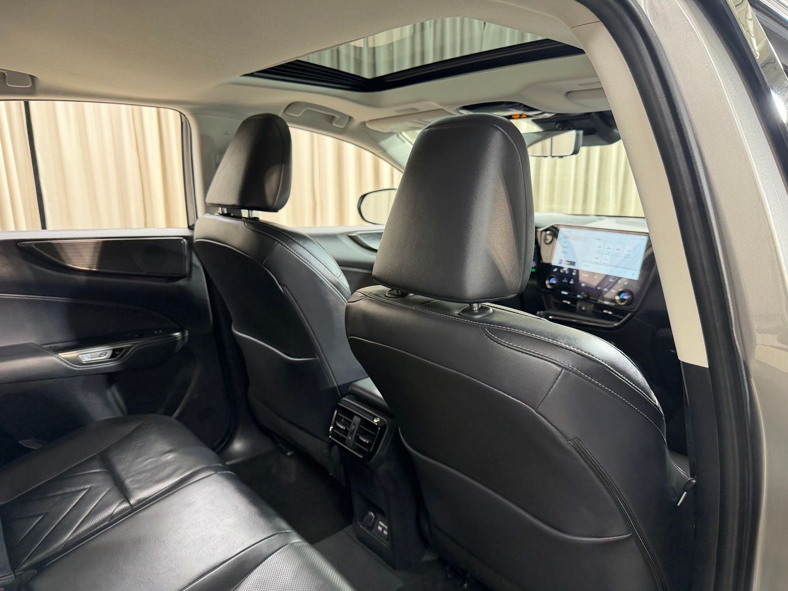 2023 Lexus NX 450h+ Luxury