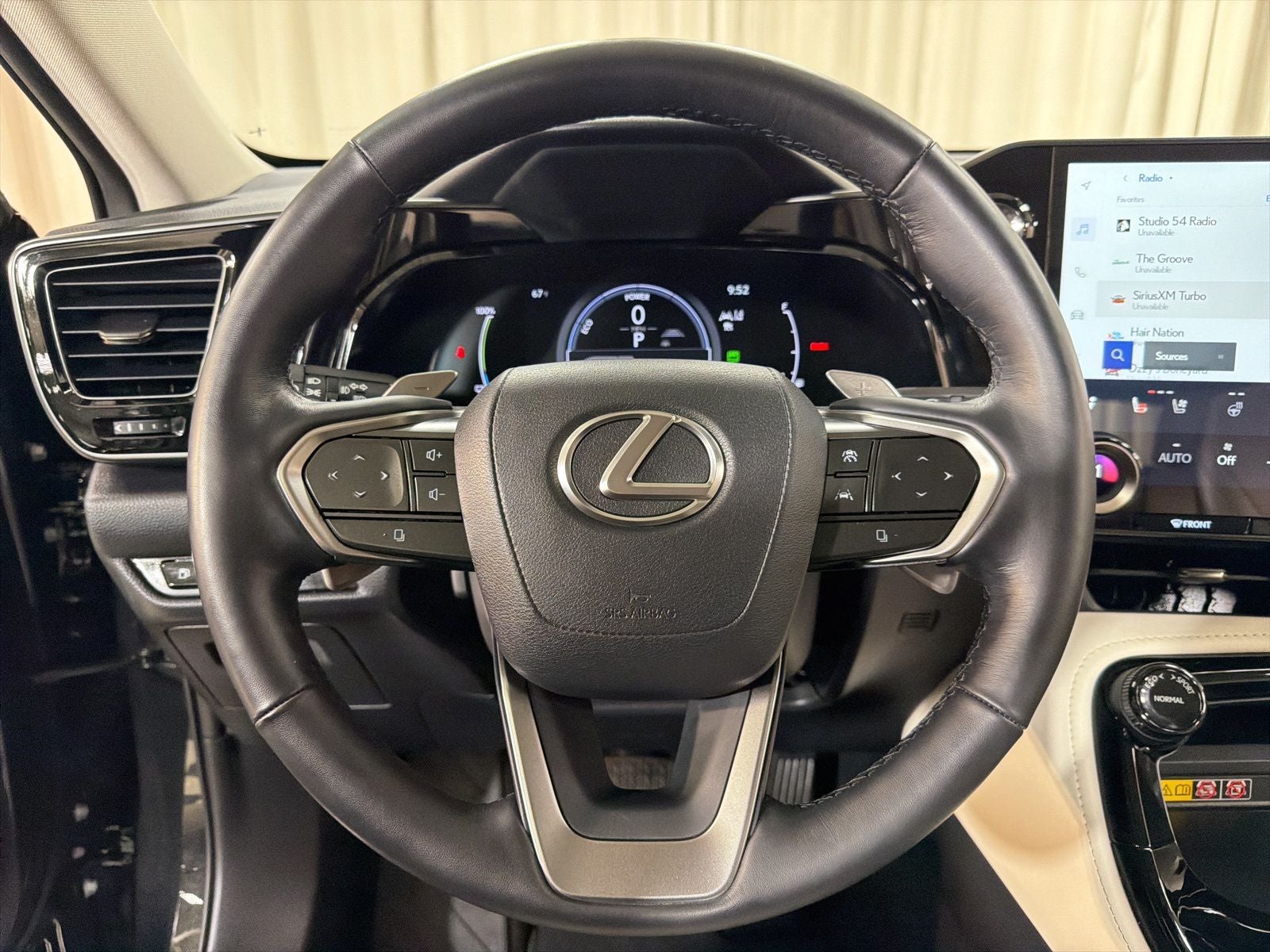 2025 Lexus NX 450h+ Luxury
