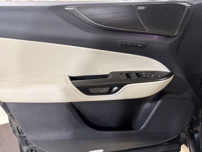 2025 Lexus NX 450h+ Luxury