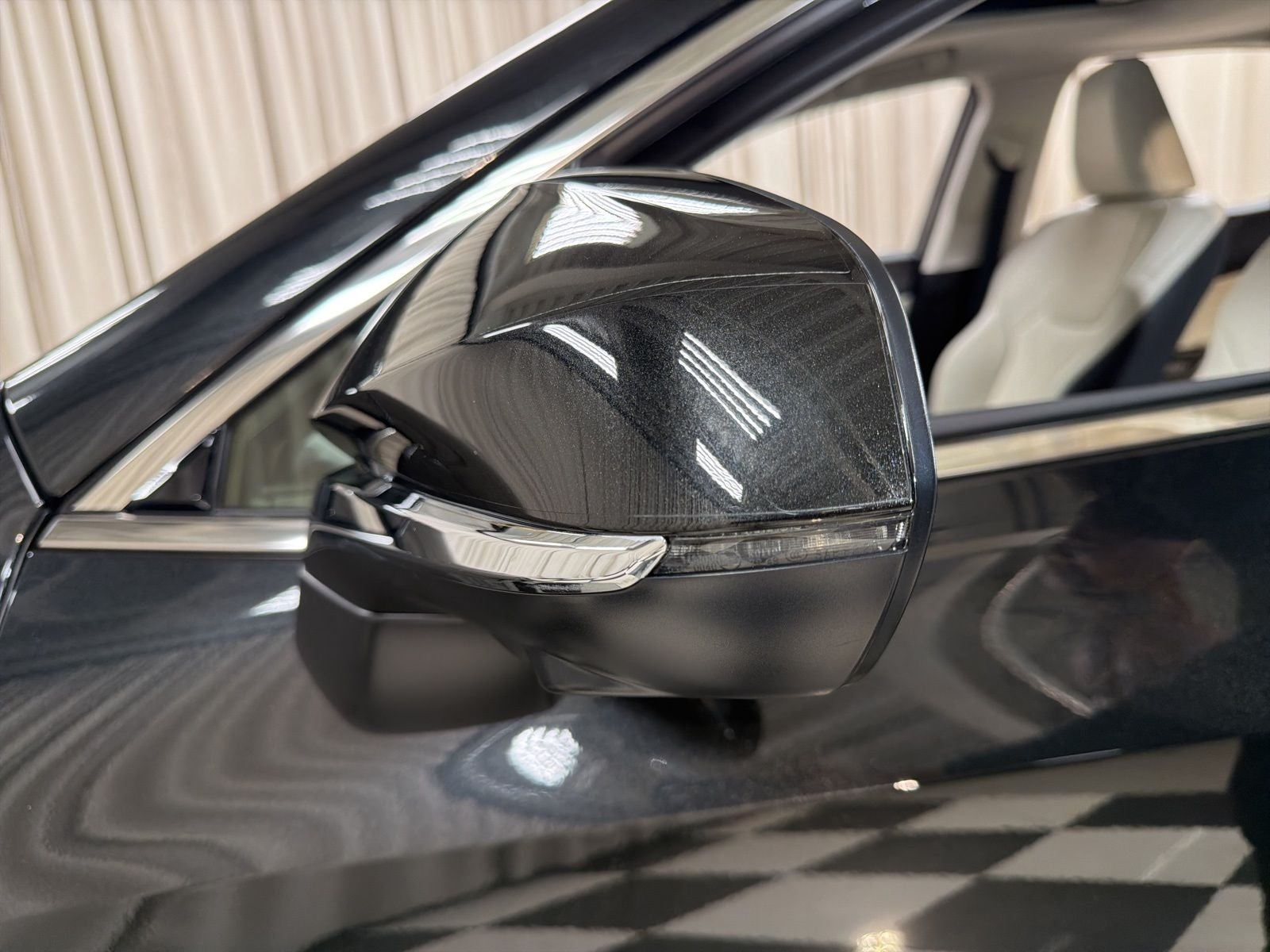 2025 Lexus NX 450h+ Luxury