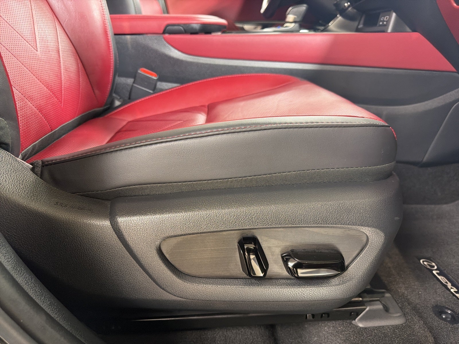 2025 Lexus NX 450h+ Luxury