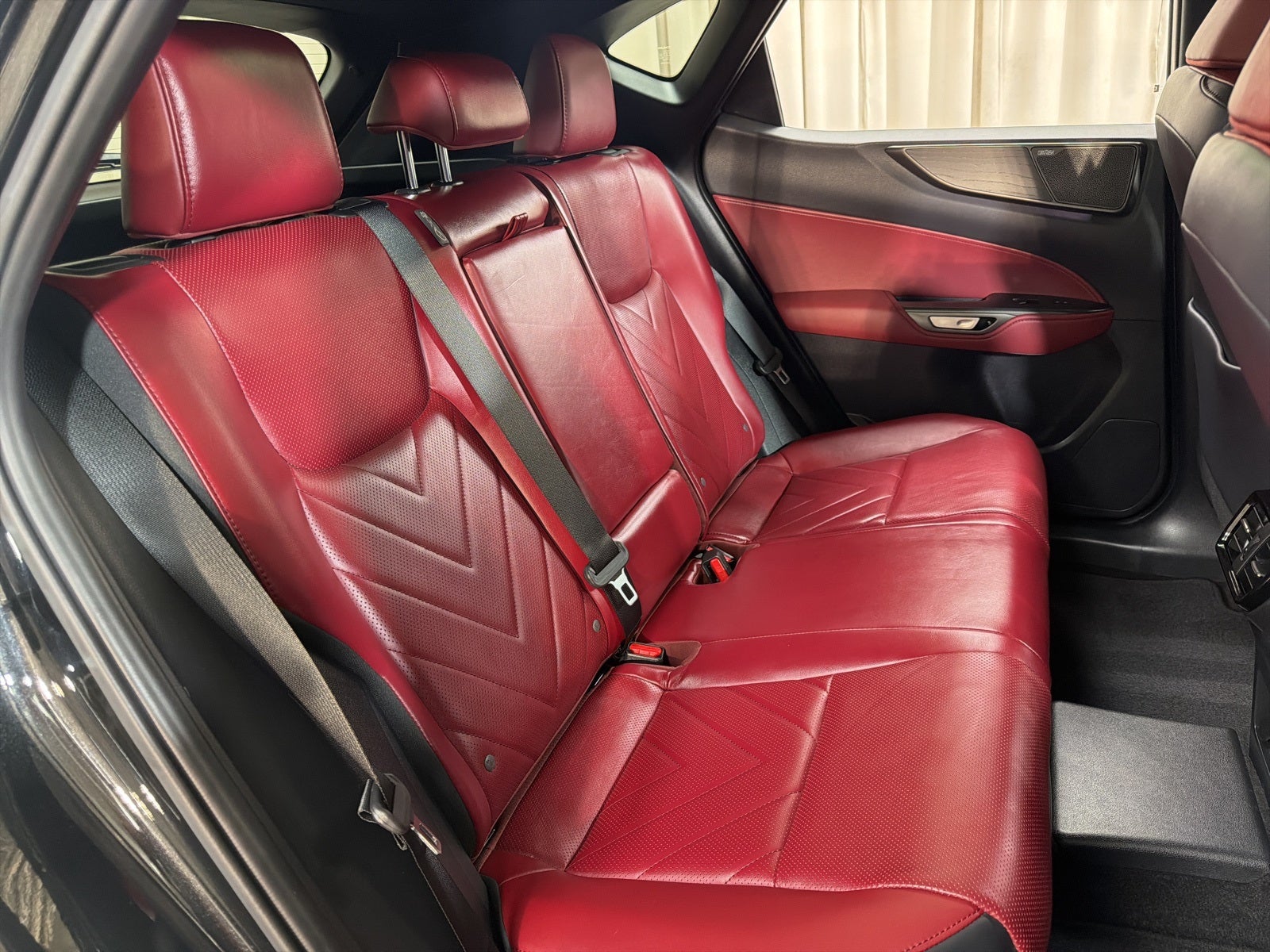 2025 Lexus NX 450h+ Luxury