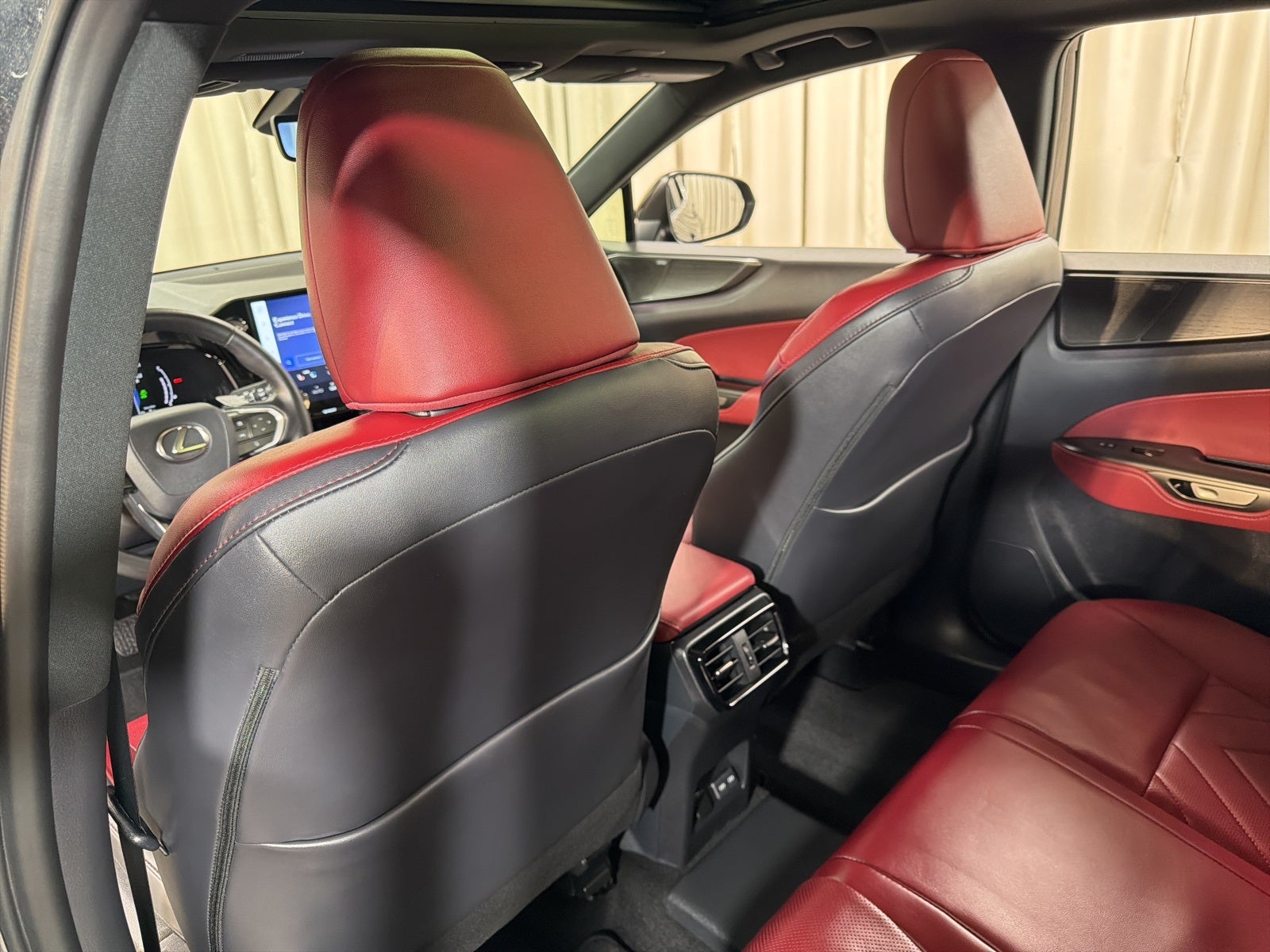 2025 Lexus NX 450h+ Luxury