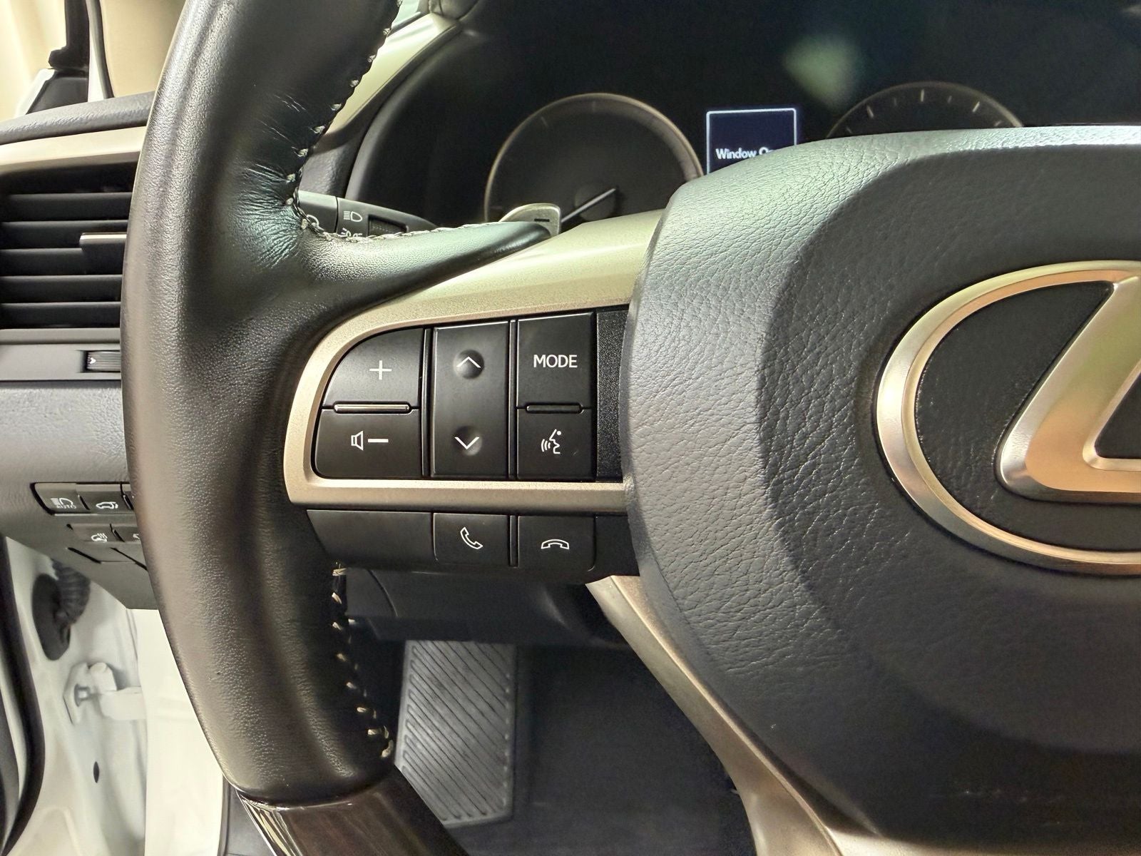 2022 Lexus RX 450hL Luxury