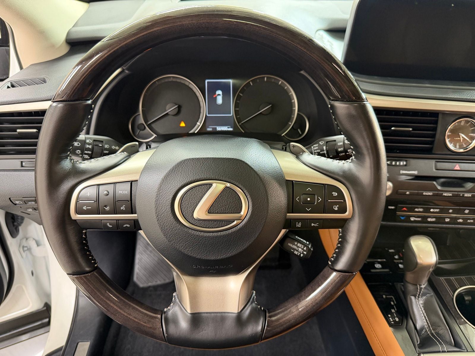 2022 Lexus RX 450hL Luxury