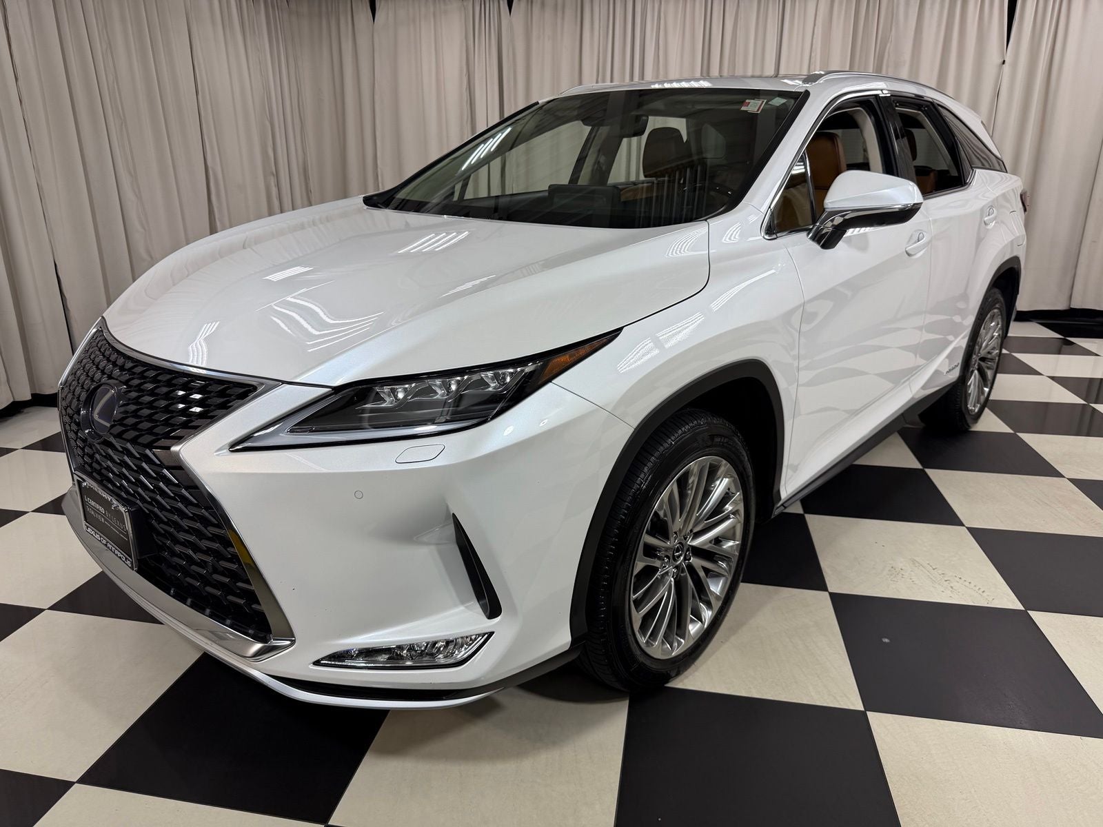 2022 Lexus RX 450hL Luxury