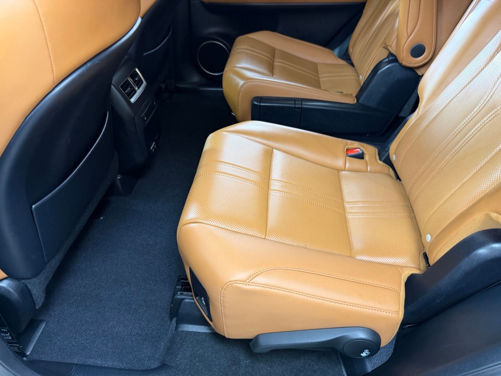 2022 Lexus RX 450hL Luxury