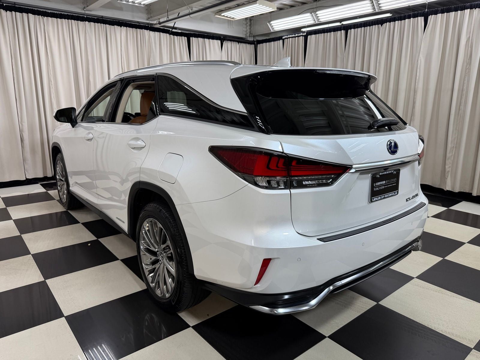 2022 Lexus RX 450hL Luxury
