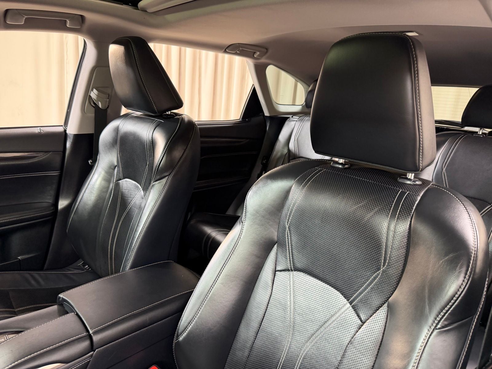 2022 Lexus RX 450hL Luxury
