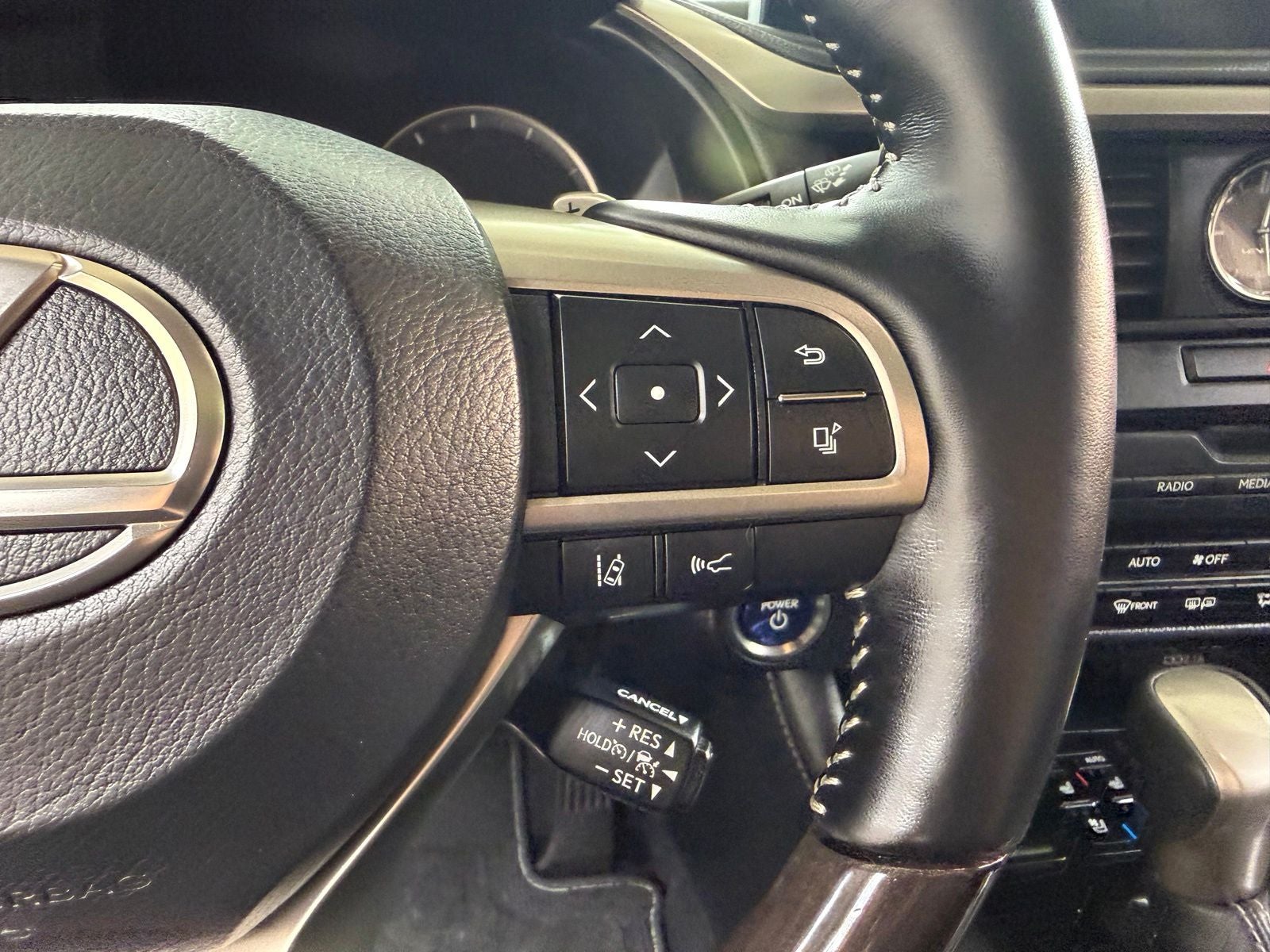 2022 Lexus RX 450hL Luxury