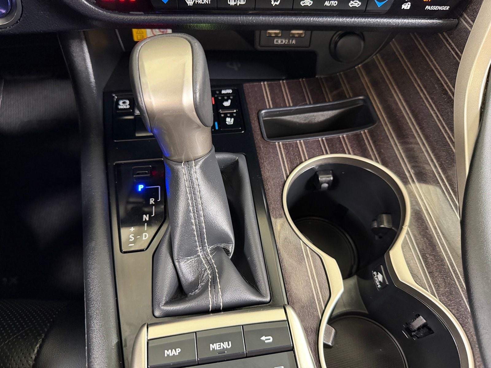 2022 Lexus RX 450hL Luxury