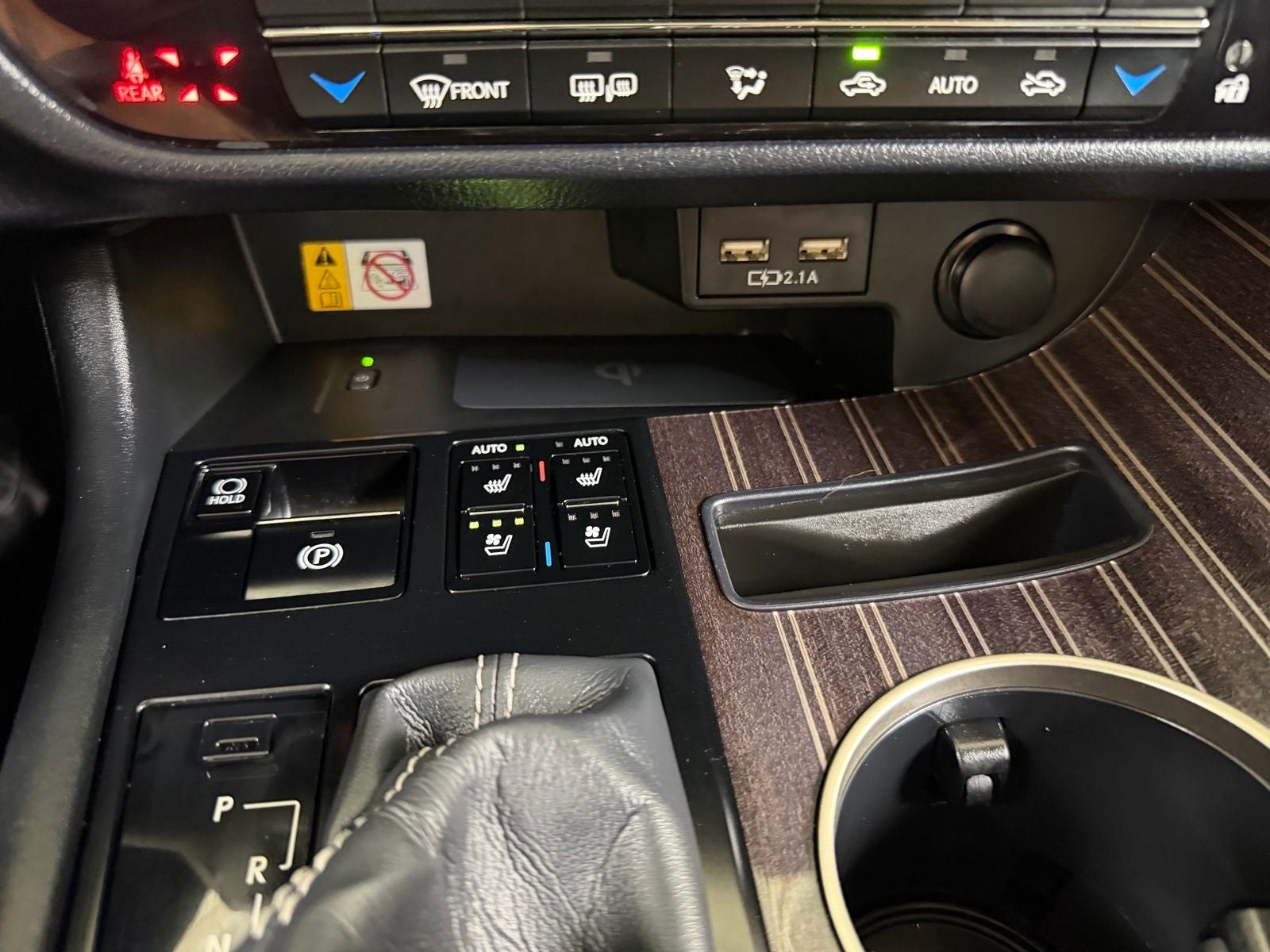 2022 Lexus RX 450hL Luxury