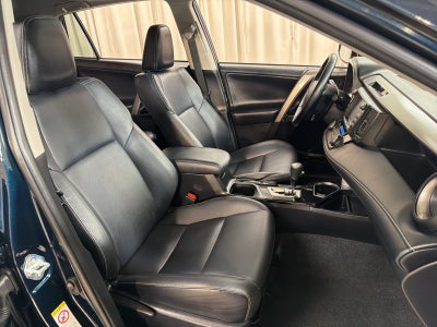 2018 Toyota RAV4 Hybrid Limited