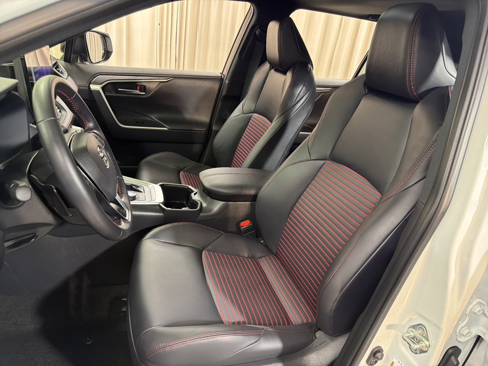 2024 Toyota RAV4 Prime XSE