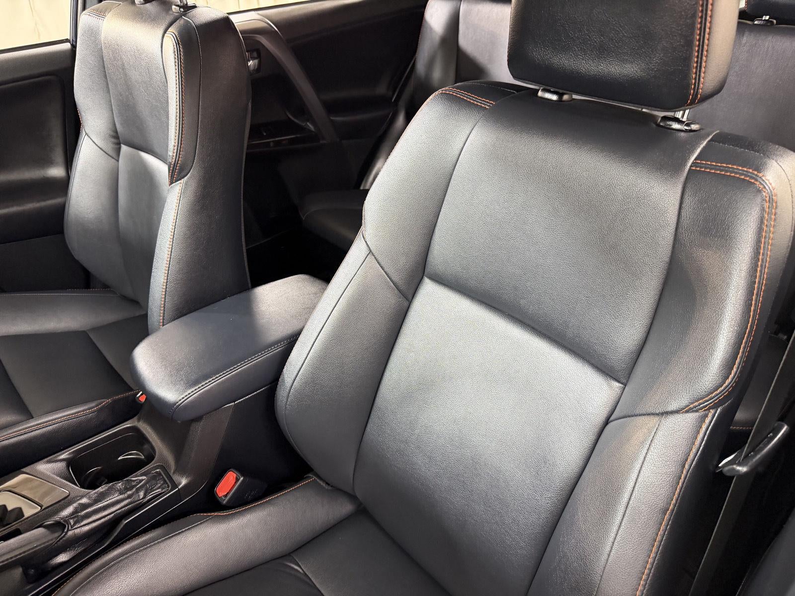 2017 Toyota RAV4 SE