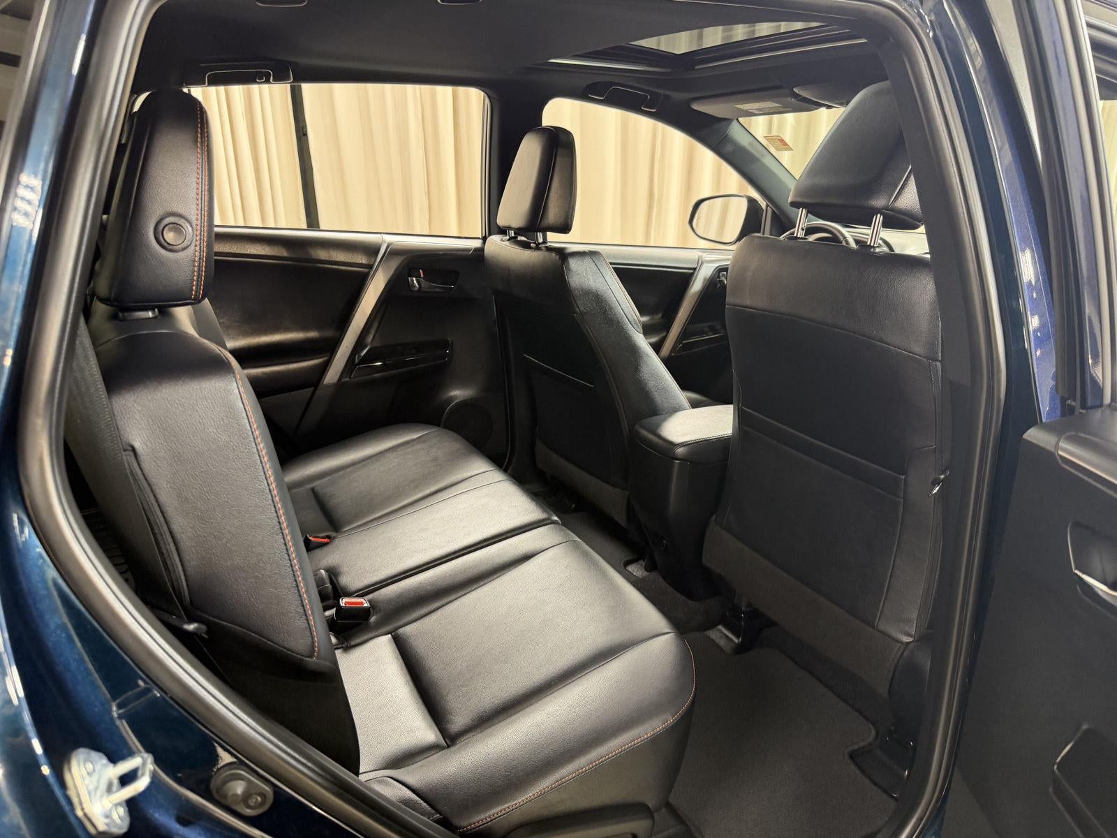 2017 Toyota RAV4 SE