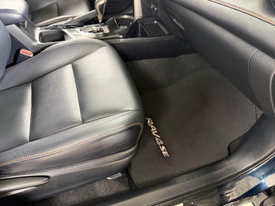 2017 Toyota RAV4 SE