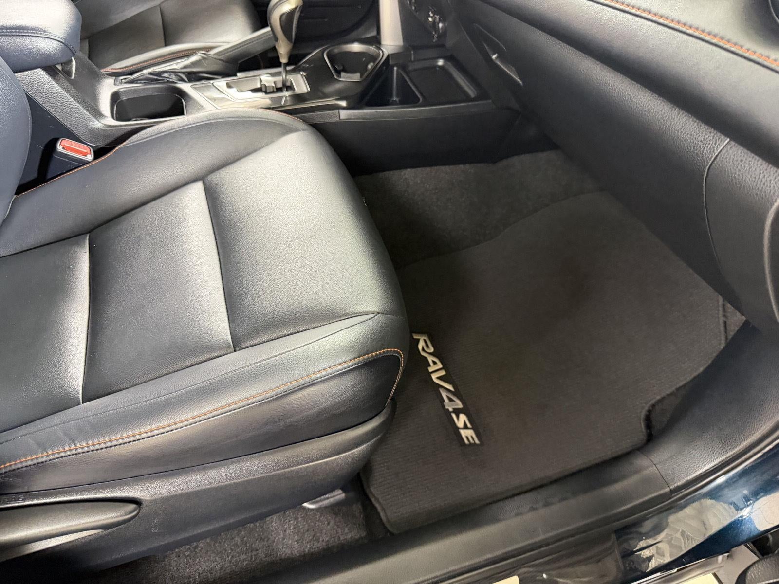 2017 Toyota RAV4 SE