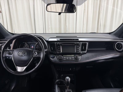 2017 Toyota RAV4 SE