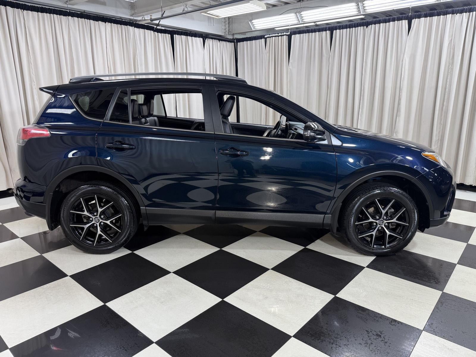 2017 Toyota RAV4 SE
