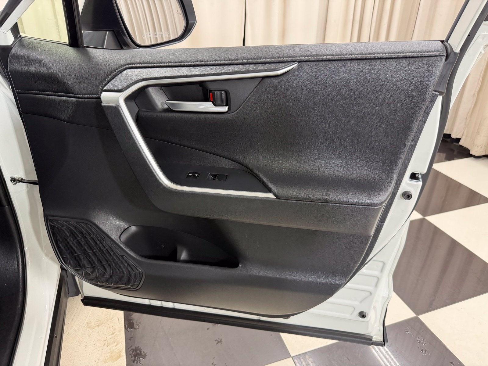 2020 Toyota RAV4 Limited