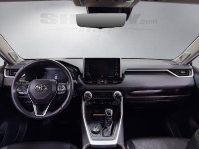 2020 Toyota RAV4 Limited