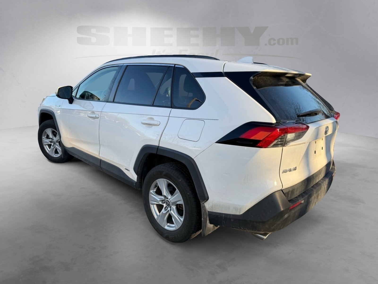 2021 Toyota RAV4 Hybrid XLE