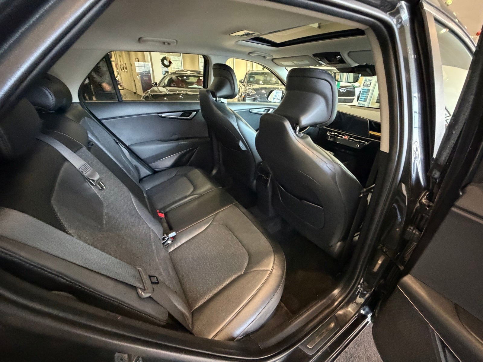 2023 Kia Niro SX Touring